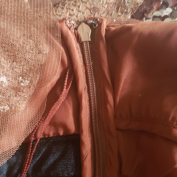 ♻️🆕️ New Free People Tribeca Rose Gold Mini Dress Size 4 - Picture 13 of 15